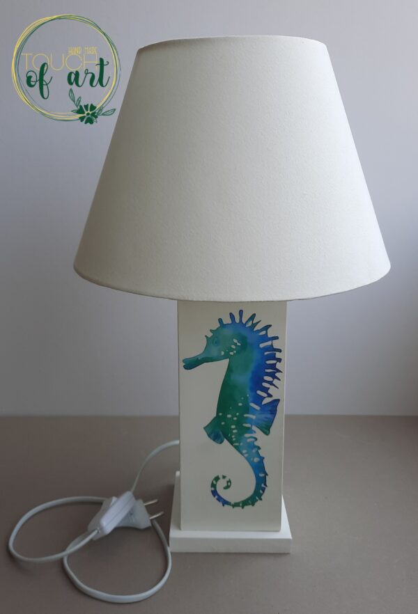 Life undersea table lamp