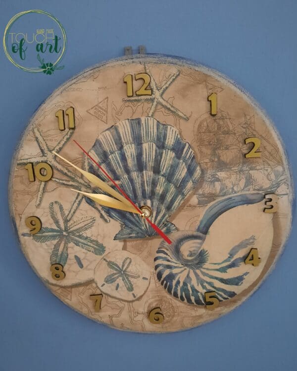 Shells wall clock