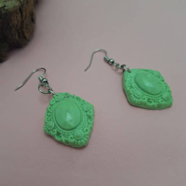 Polymer clay dangling earrings "zomoroda"