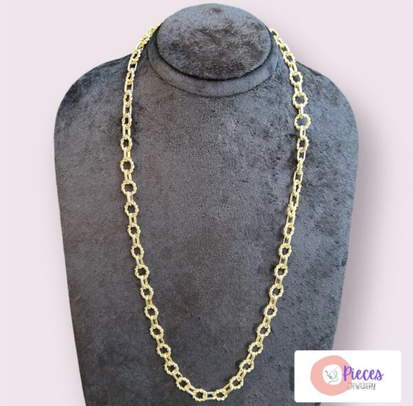 simple gold necklace