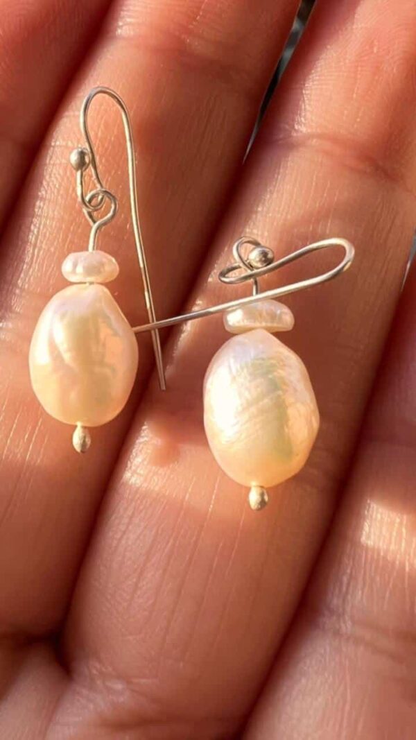 Earring Pearl with silver