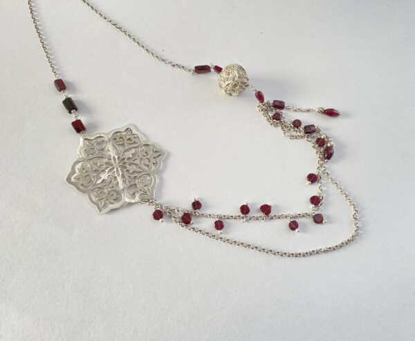 Islamic flower necklace