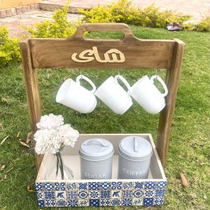 Wooden tray with stand and hangers for mugs