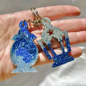 key chain fanous ramadan in silver and dark blue glitter