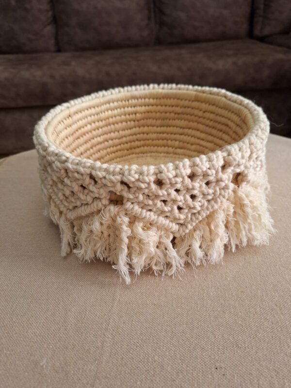 macramé organizer